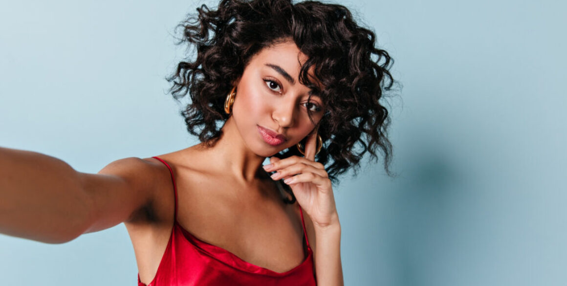 La soluzione giusta per i capelli? Uno shampoo naturale